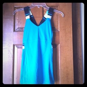 Lululemon cross back tank in blue!