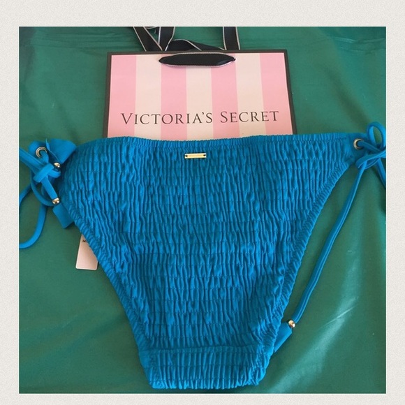 5⭐️Victoria's Secret Smocked Textured Bikini - Picture 4 of 4
