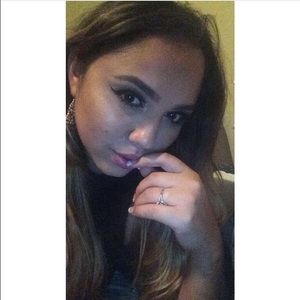 Meet your Posher, Marissa