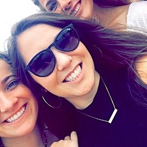 Meet your Posher, Taylor