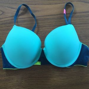 Victoria's Secret Pink bra 36 C