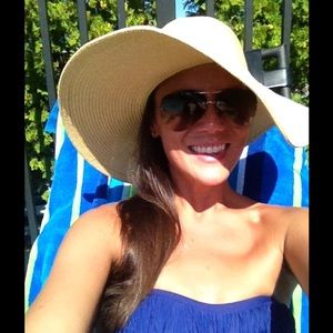 Meet your Posher, Annie