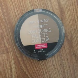 Never before used contour kit