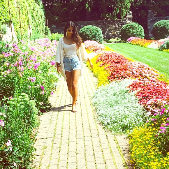 Meet your Posher, Kim - Picture 1 of 1