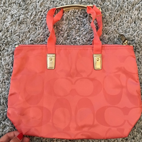 Peach Coach bag - Picture 3 of 4