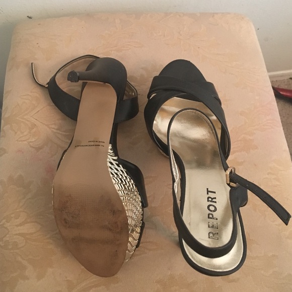 Black and gold Sandal Platforms - Picture 4 of 4