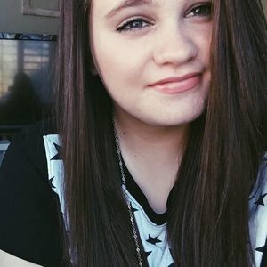 Meet your Posher, Brielle