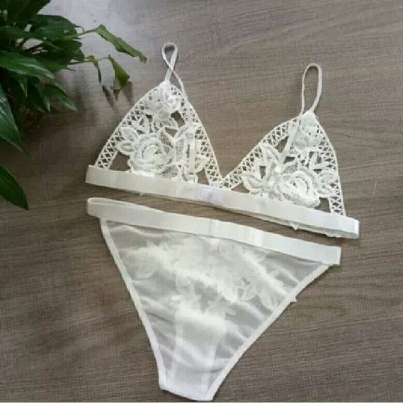 💢Clearance💢 Floral Bra and Panty Set Sleepwear - Picture 2 of 4