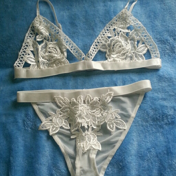 💢Clearance💢 Floral Bra and Panty Set Sleepwear - Picture 3 of 4