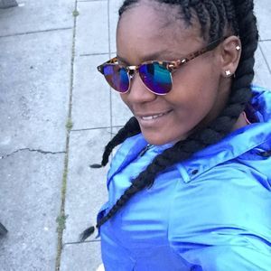 Meet your Posher, Ella