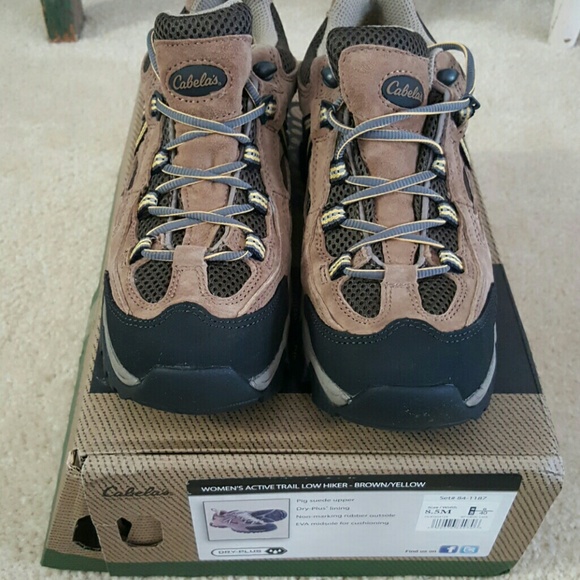 cabelas womens hiking boots