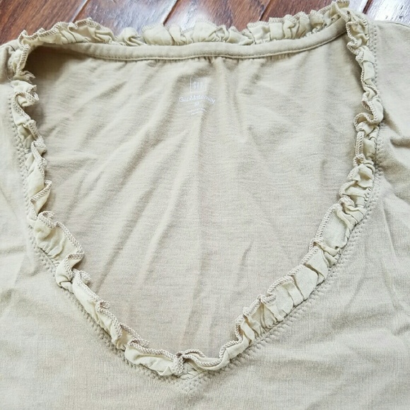 💥SALE💥GAP Maternity tee - Picture 2 of 2