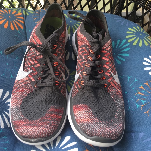 Nike Free 4.0 Flyknit Sneakers