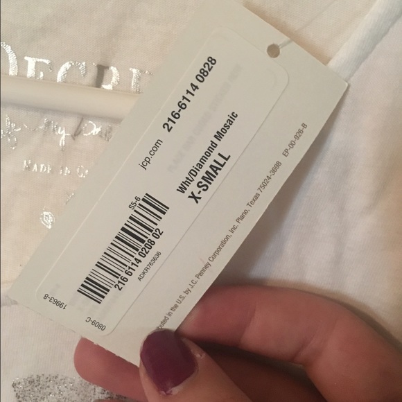 Long sleeve graphic top - Picture 2 of 3