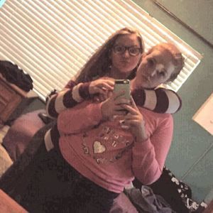 Meet your Posher, Macy