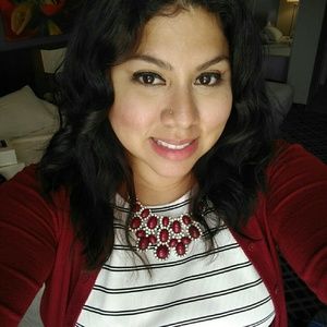 Meet your Posher, Haydee