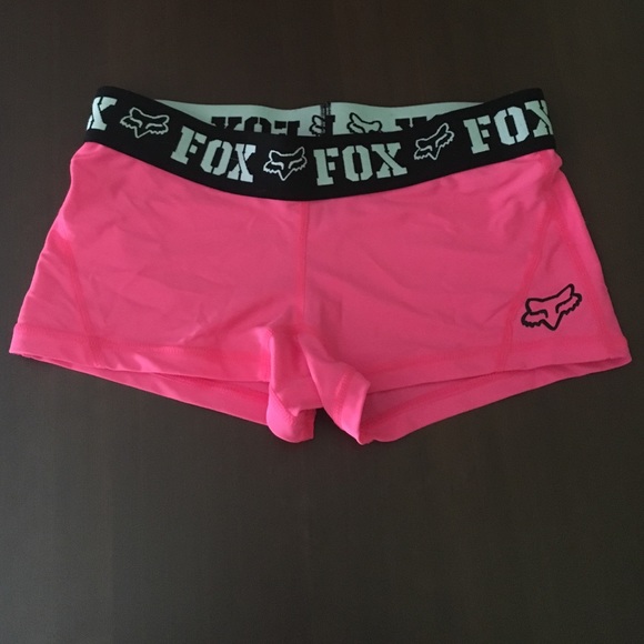 Fox bright pink riding shorts💕