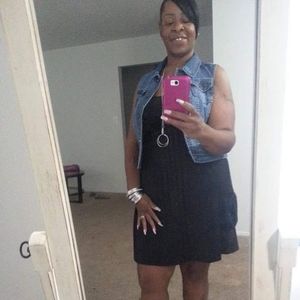 Meet your Posher, Renea
