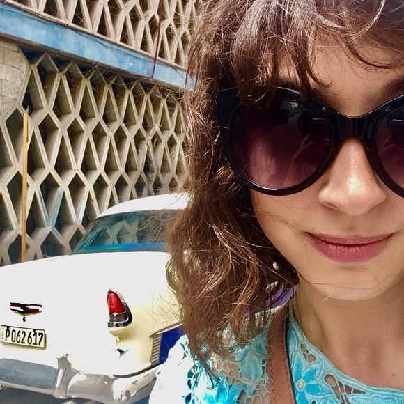 Meet your Posher, Kalie - Picture 3 of 4