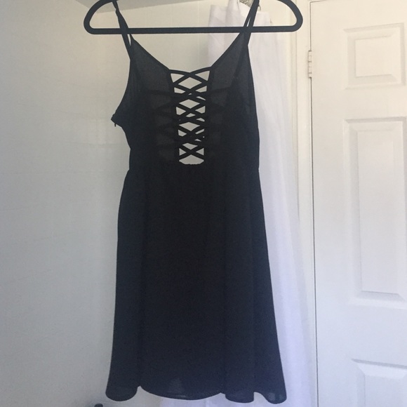 Lf Millau Crisscross Dress - Picture 2 of 2