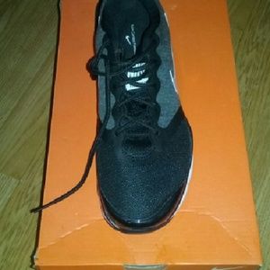 Black Nike ***used only once****like Brand New