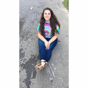 Meet your Posher, Jade