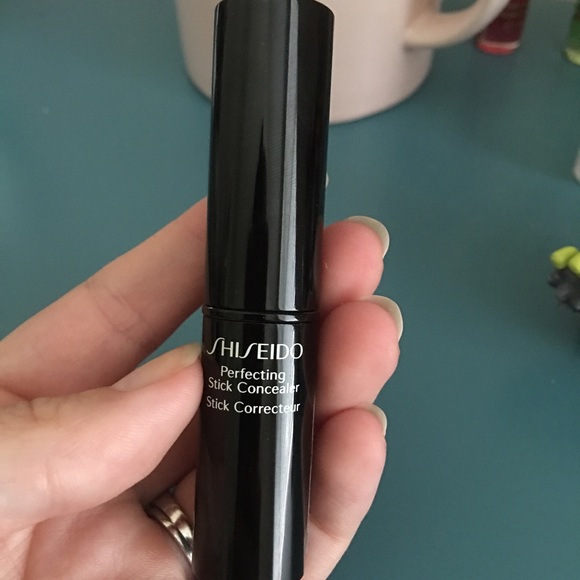 Shiseido stick concealer