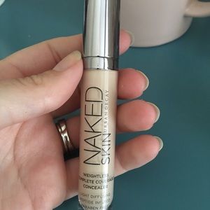 *SALE* Urban Decay naked skin concealer