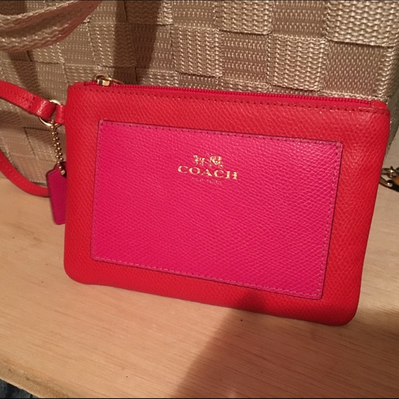 Coach Wristlet Red/Orange and Pink like new!!