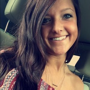 Meet your Posher, Abree