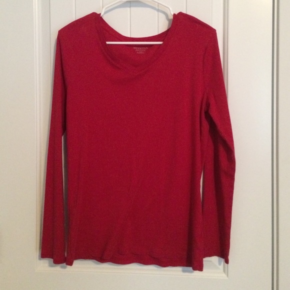 Long Sleeve V-Neck - Picture 2 of 2