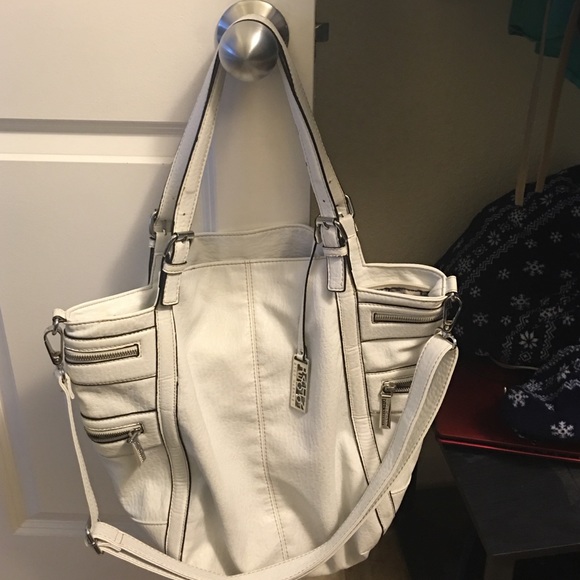 Kennith Cole reaction white leather purse