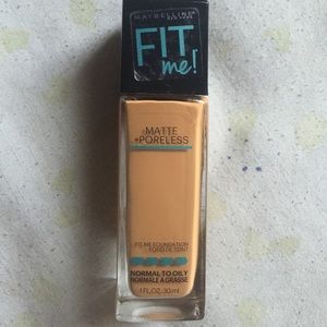 MAYBELLINE Fit Me Matte + Poreless
