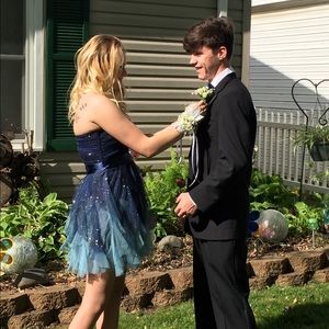 Meet your Posher, Zachary