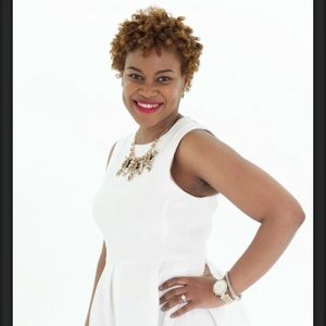 Meet your Posher, Cassandra