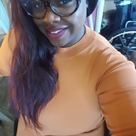 Meet your Posher, Keyscha - Picture 3 of 4