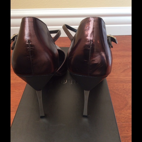 Bronze Gucci Heels - Picture 3 of 4