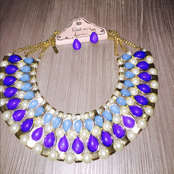 Nwt statement necklace and earring sets blue pearl