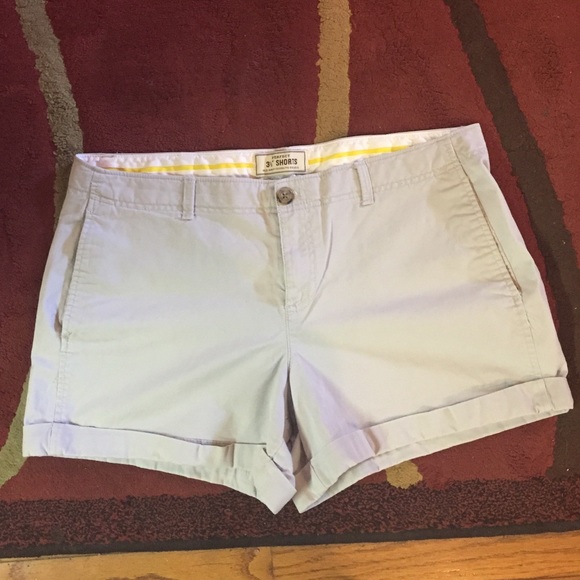 Shorts - Picture 2 of 4