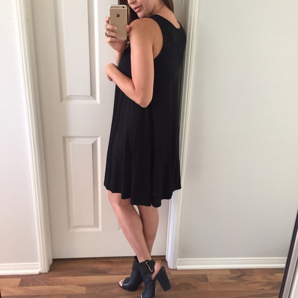 • Sale & Last 🎉• Black Lace Up Dress - Picture 4 of 4