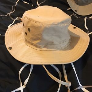 Safari hat