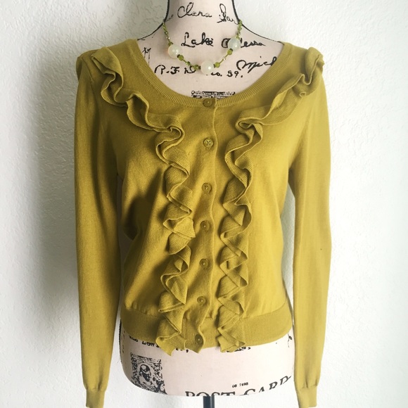 Ruffle cardigan