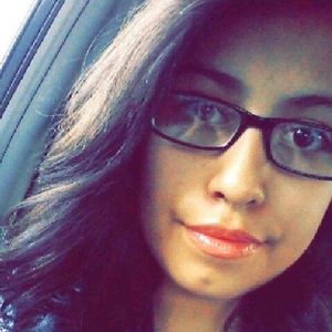 Meet your Posher, Melanie