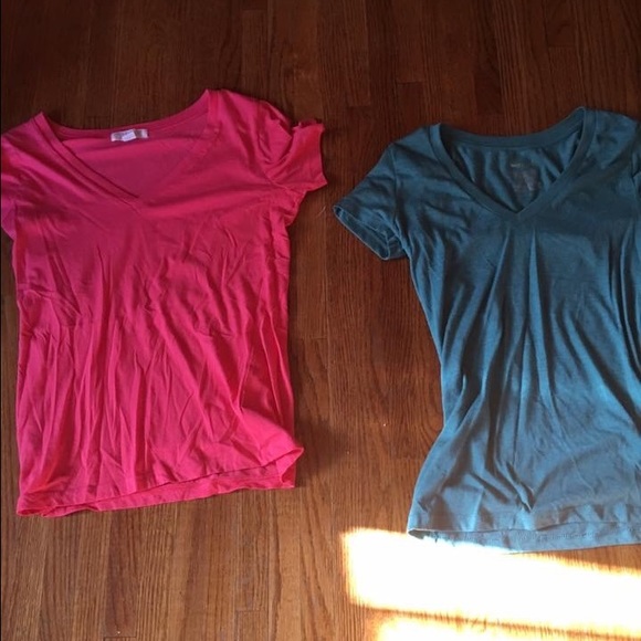 V-neck bundle set