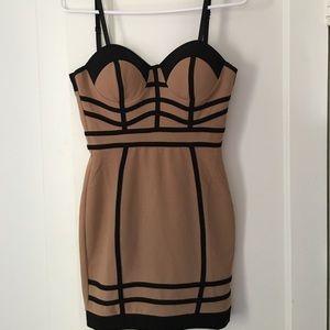 Windsor size small form fitting dress.