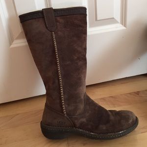 Knee high Ugg boots brown