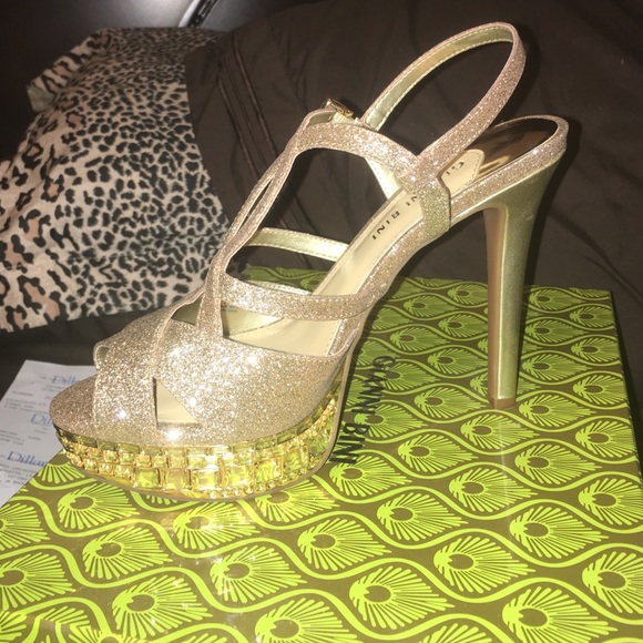 Gianni Bini Champagne Heels! - Picture 2 of 3