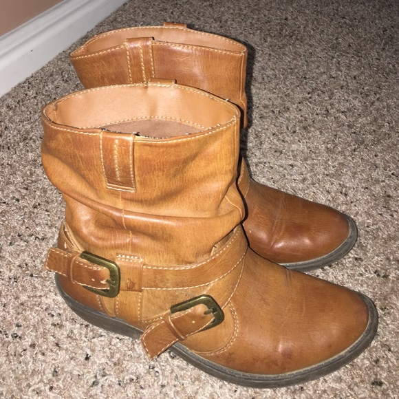 booties - Picture 2 of 3