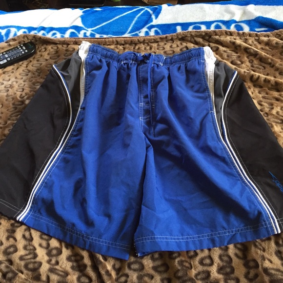 Nice Speedo swim trunks in excellent condition