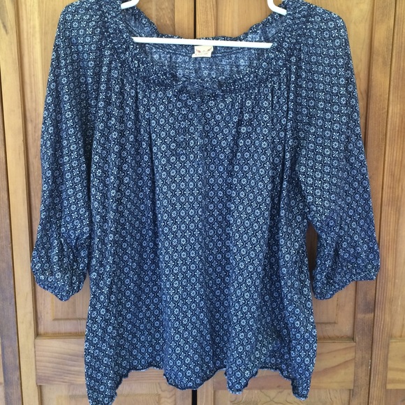 Cute Peasant Top!